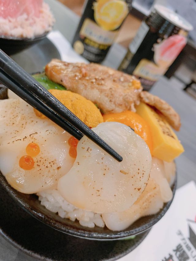 超浮誇澎湃足料新鮮海鮮丼飯🥢❗️