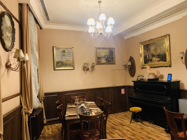 Bucharest Romania - Nicoreşti, Restaurant