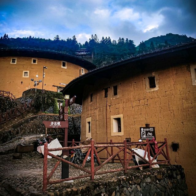 The Tianluokeng Tulou Cluster🍃