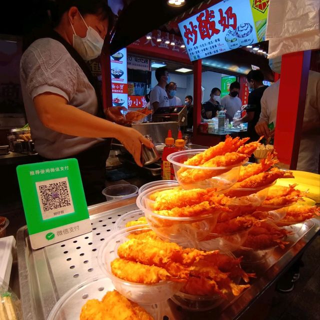 Who's hungry??? @ Dongmen Food Street
