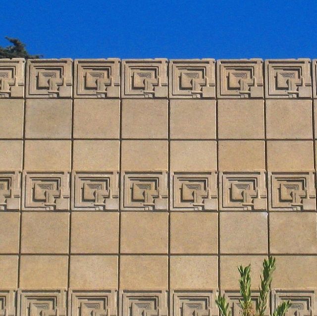 Ennis House. 