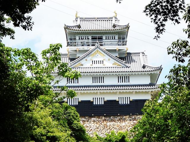 山頂に聳える姿がかっこいい