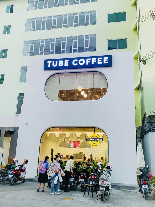 ☕️👍 Local cafe with good taste 