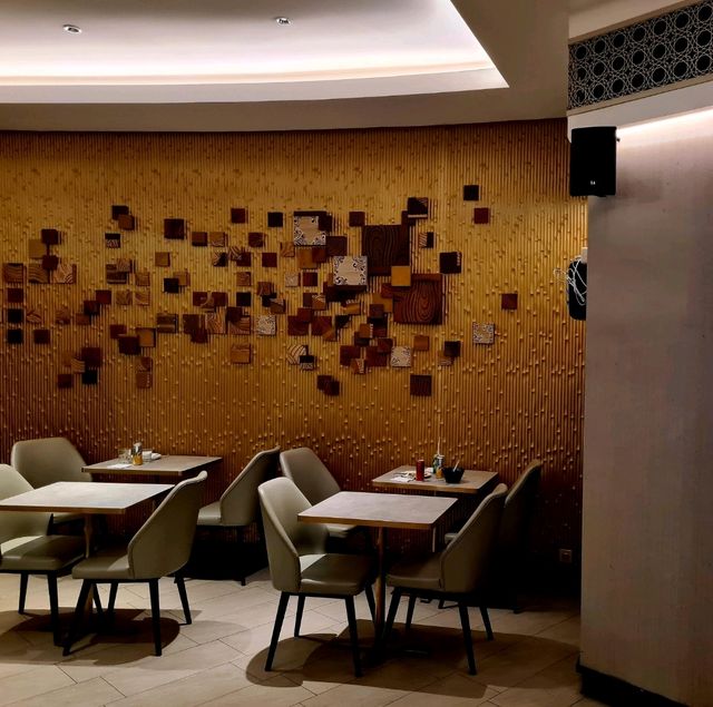 Sapphire Lounge PLAZA PREMIUM LOUNGE 
