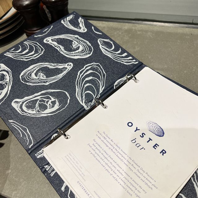 Where all my oyster lovers at? 🦪🙋🏻‍♀️