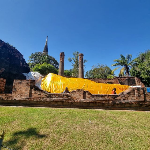 Ayutthaya, beautiful ancient city of ruins 