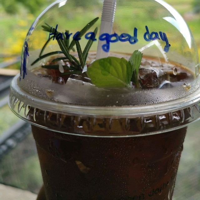 Cafe Laura bar คาเฟ่สไตล์ยุโรปกลางขุนเขา