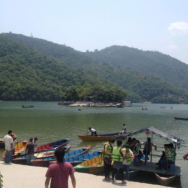 ทะเลสาบเฟวา (Phewa Lake)