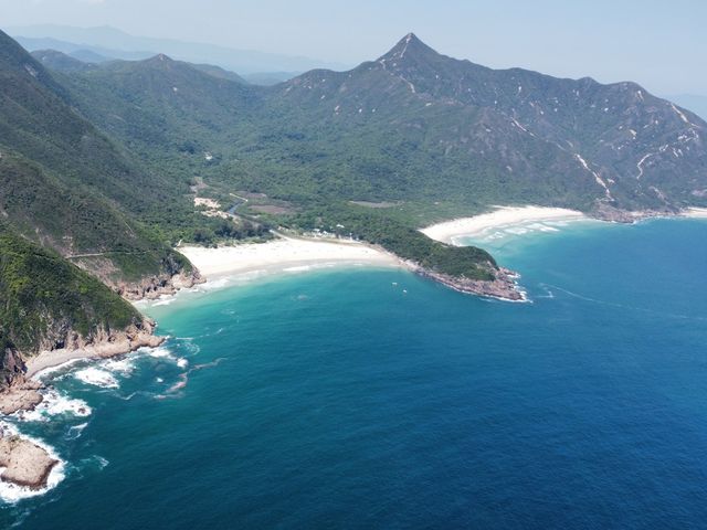 一峰四灣，遠眺香港第一險峰