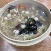 가성비 최강 맛도 최강 양도 많은 ”해운대 31센치 칼국수”