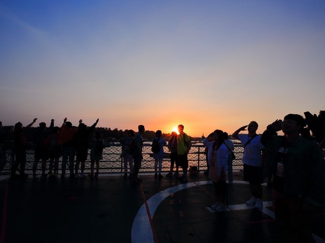 台南超酷的拍照景點 是軍艦啊 台南超酷的拍照景點 是軍艦啊