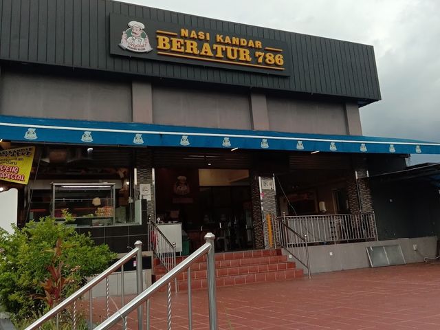 Nasi Kandar Beratur 786 👍🏻✨