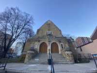 Diferrent Churches in one area Toronto 🇨🇦