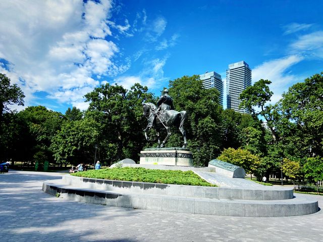 Queen's Park 🇨🇦