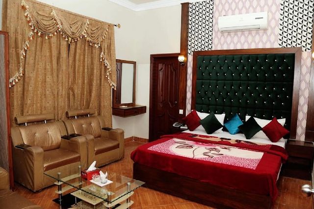 Hotel Serena Palace Multan