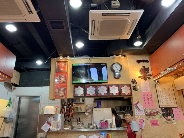 북적북적한 재미를 주는 홍콩 미드레벨