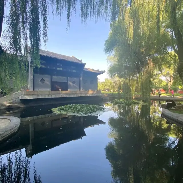 🇨🇳 • 《晋祠公园》(周)

This park and its buildings