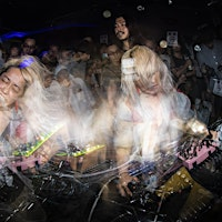 Evicshen at Linger Longer Lounge | Linger Longer Lounge