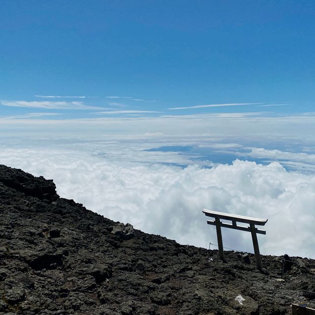 人生一度は登ってみたい富士山！！