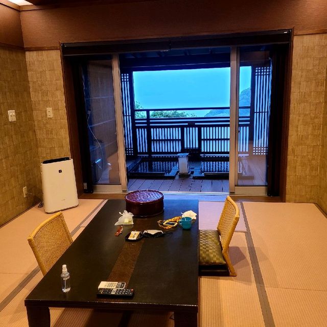 時間を忘れて温泉にどっぷり、熱海の絶景宿🌟