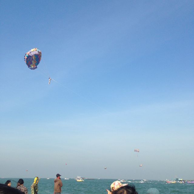 paragliding in Phuket 