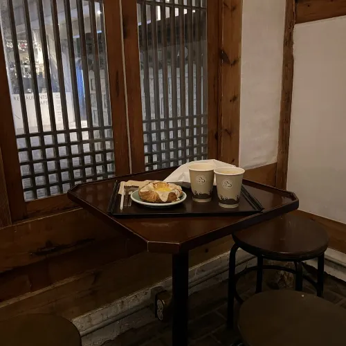韓国/ソウル【安国】韓国で1番美味しいコーヒーが飲める！？プリッツコーヒー🦭☕️🧡