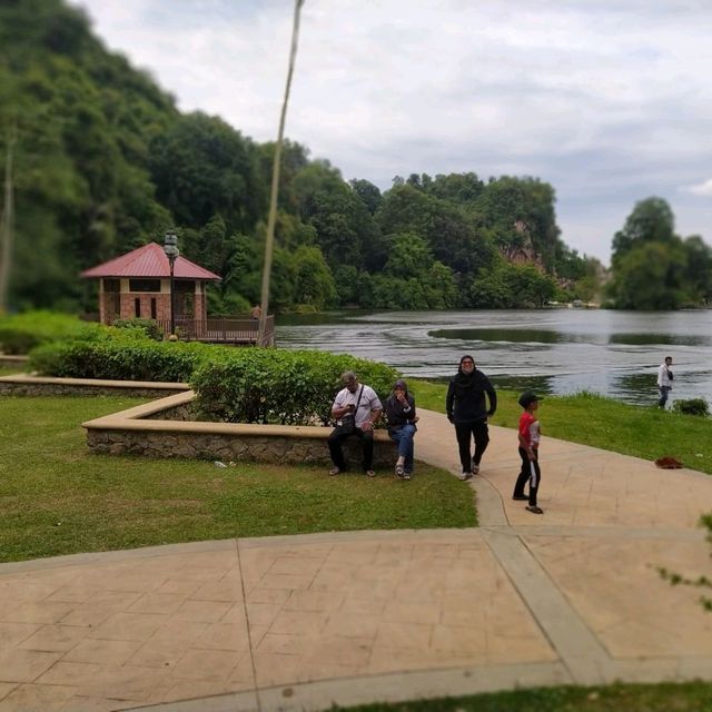 Grounding around recreational park in Ipoh