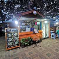 เหมือนฝัน1​  ร้านอาหารทะเล​ ชายหาดสวนสน