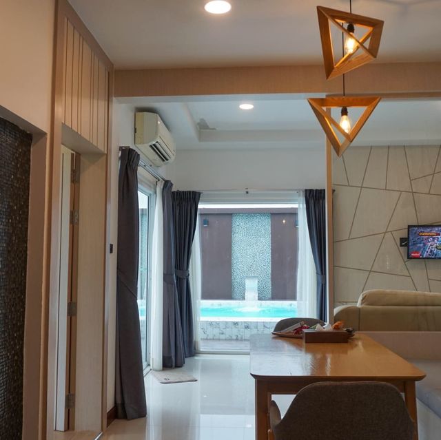 The Vista Pool Villa พลูวิลล่ากลางเมืองกาญจนบุรี