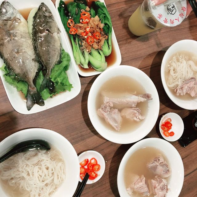 新加坡🇸🇬發起人肉骨茶😋