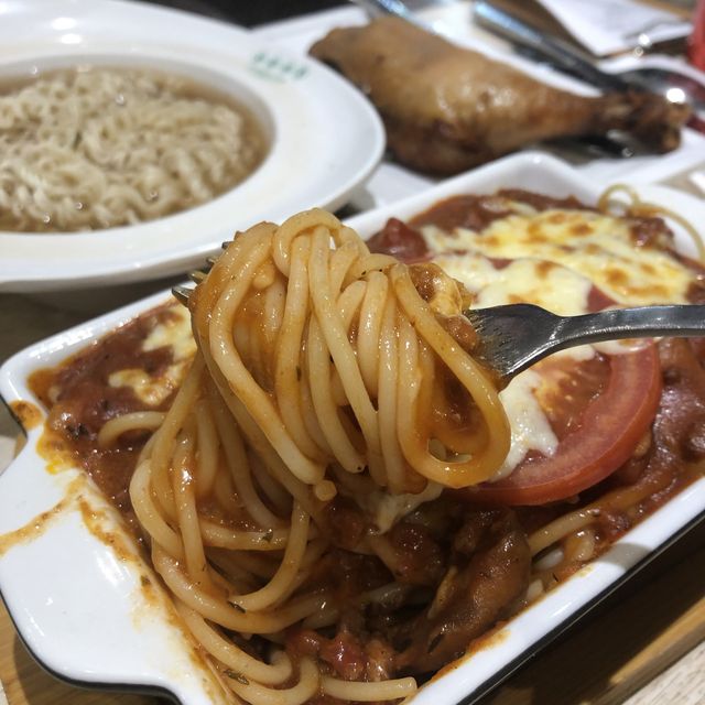 落住雨都要去食茶餐😄