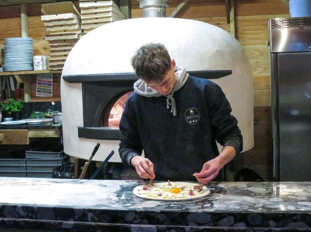 英國Bath市場超正現烤pizza!
