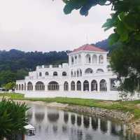 湖畔浪漫西餐廳!