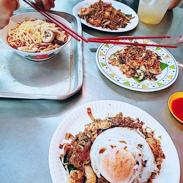 Presgrave Street Hawker Centre (local food)