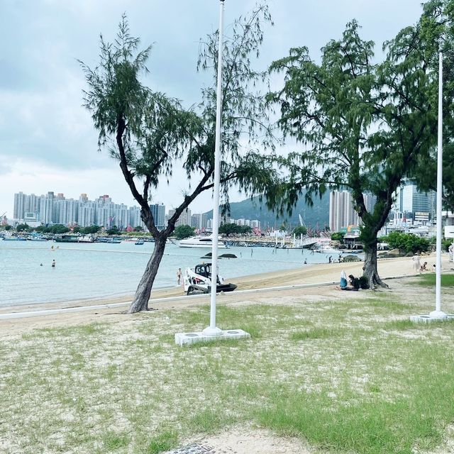 青山灣泳灘的無敵景色！