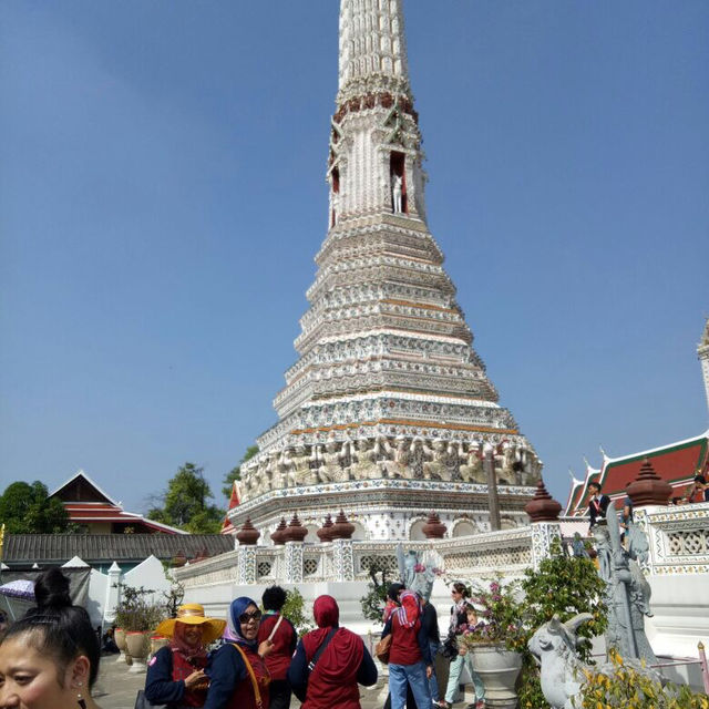 ที่นี่วัดอรุนสวยงามของเมืองไทย