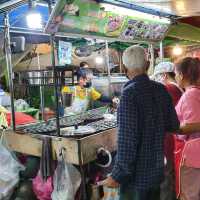 ตลาดศาลเจ้า ใจกลางเมืองสุราษฎร์ธานี