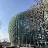 【東京】都会の中に現れる自然と美しい建築