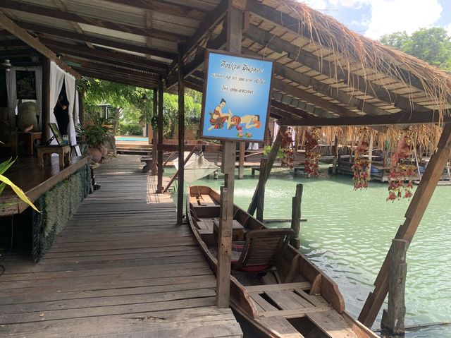 คาเฟ่และที่พักอยุธยา สไตล์เรือนไทย