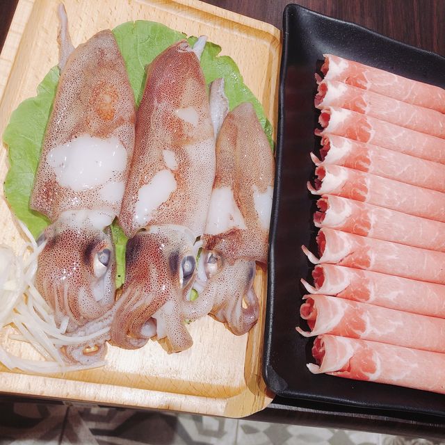 網上推薦的火鍋店🍲 沐樺和牛海鮮火鍋muhua_shabushabu-信義區火鍋 信義微風美食 信義區涮涮鍋 信義區和牛火鍋