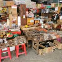 Bangunan Tamu Limbang, Wet Market in Limbang