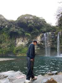 일행끼리 단체샷 찍기좋은 서귀포의 절경🏞️