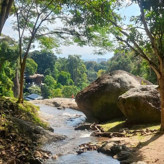 น้ำตกวิวเมืองที่สวยที่สุดในเชียงใหม่!