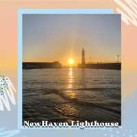 在浪漫燈塔NewHaven Lighthouse欣賞迷人的夕陽