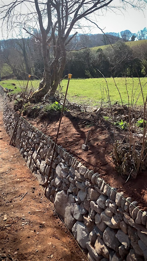 Stone Faced Earth Bank Course | TQ7 3AJ