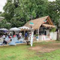 Hideout Beach Café & Bistro ศรีราชา