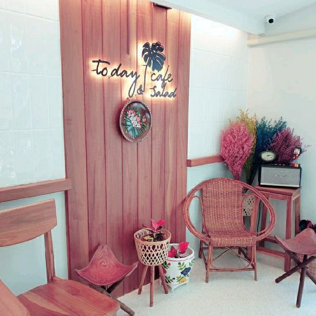  Today café &saladคาเฟ่น่ารักเปิดใหม่ มินิมอล