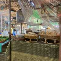 ตลาดน้ำวันเสาร์-อาทิตย์ บางน้ำผึ้ง