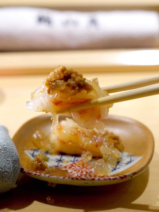 最近初嚐了一家銅鑼灣的新店「鮨山月」，以$880品嚐左超高質的午市Lunch Omakase😍