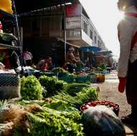 Dao Heuang Morning market 